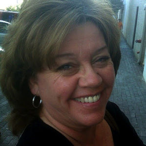 Meet your Posher, Loretta